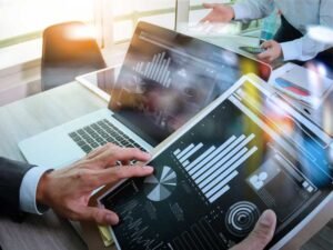 financial services company in dallas 