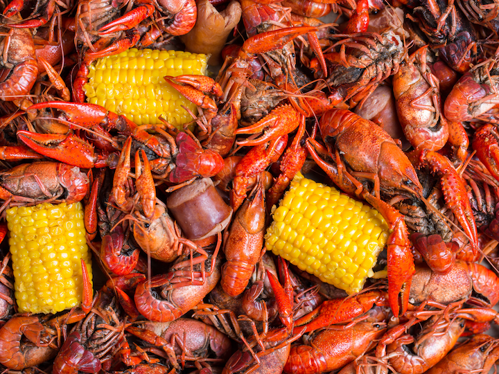 dive into dallas crawfish season with aw shucks a diy delight